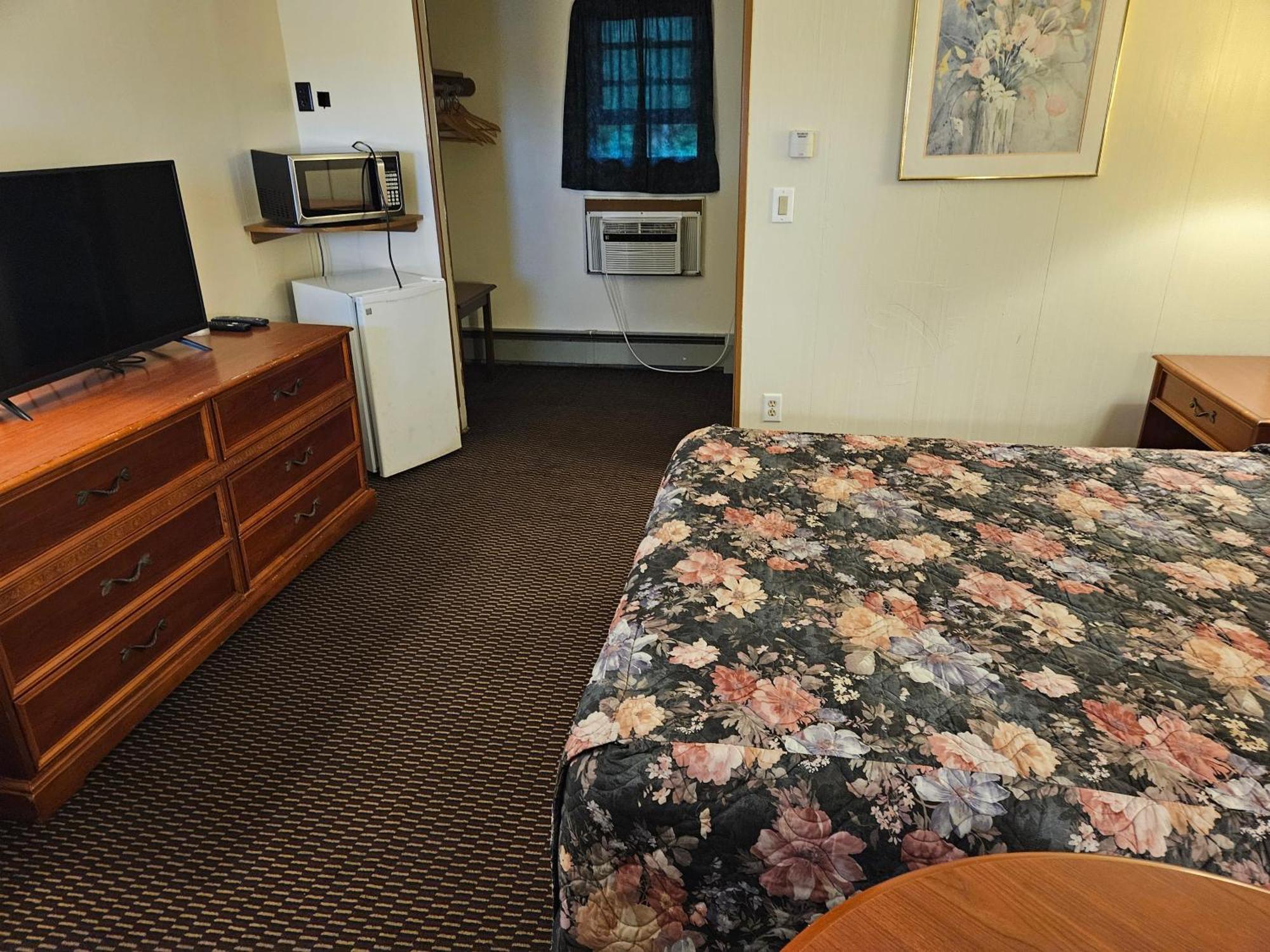 Alpenhaus Motel Куинсбери Экстерьер фото