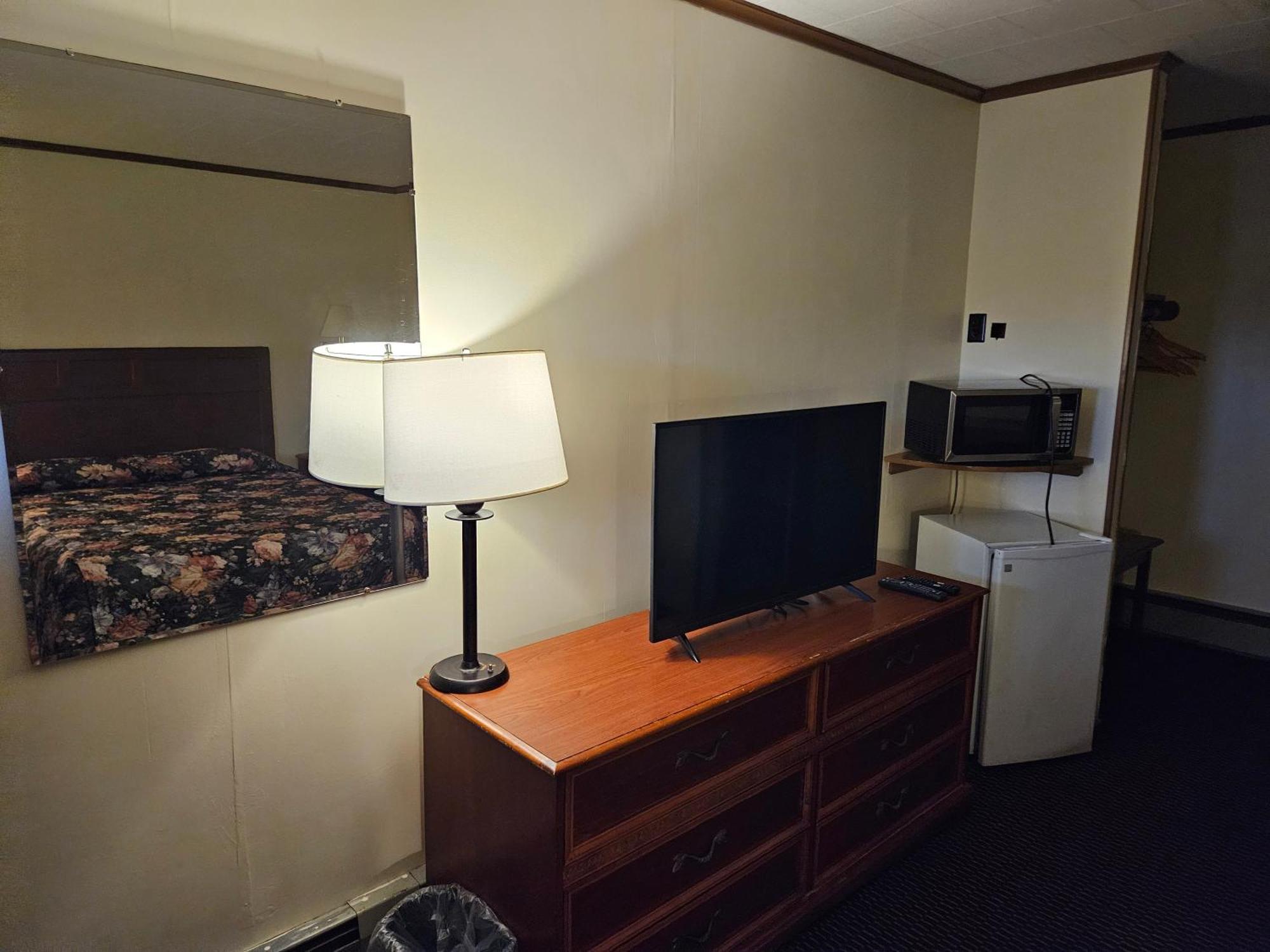 Alpenhaus Motel Куинсбери Экстерьер фото