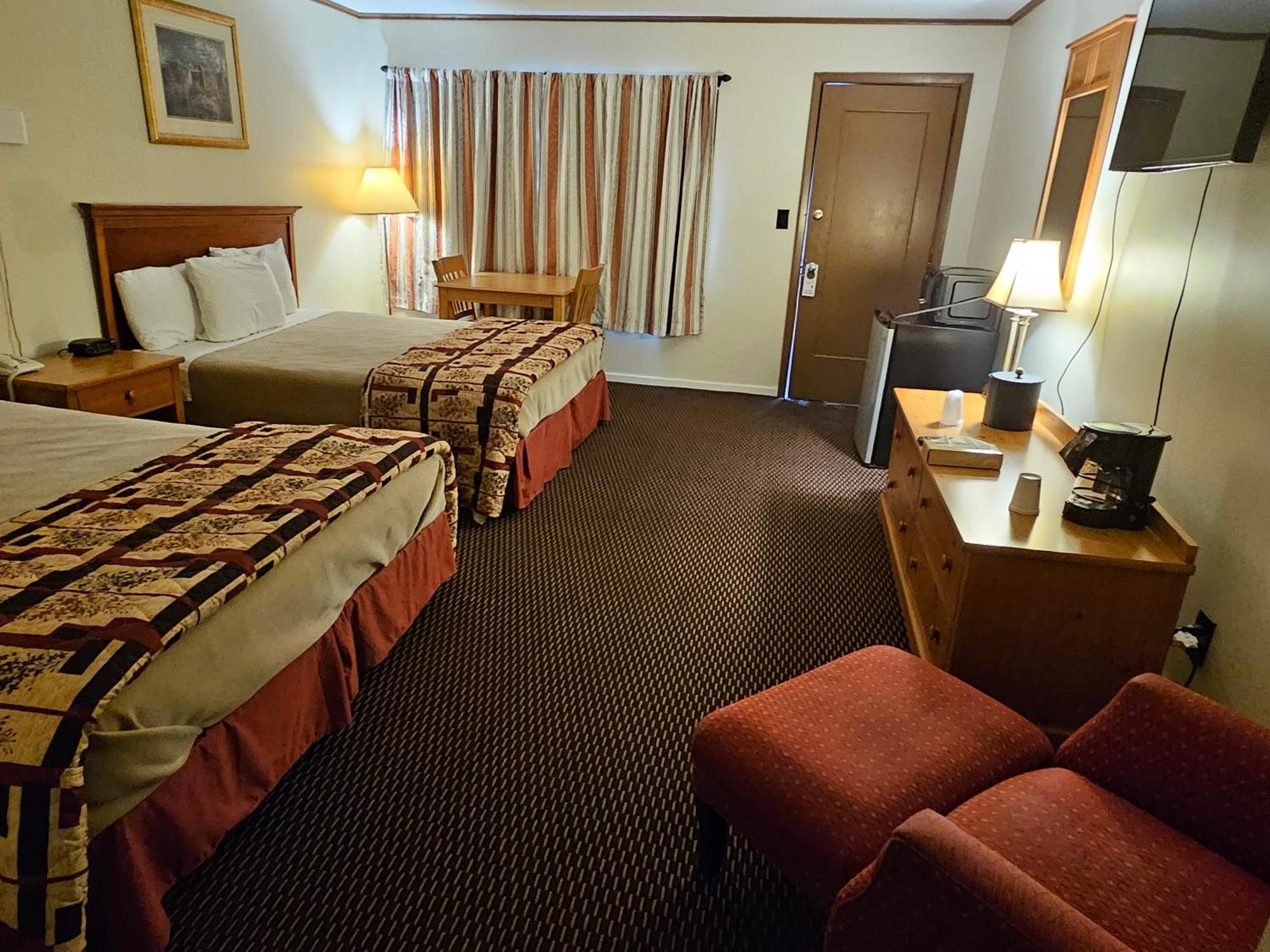 Alpenhaus Motel Куинсбери Экстерьер фото